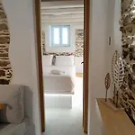 Cocοon Escape In *