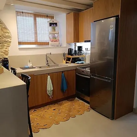 Cocοon Escape In * Tínos