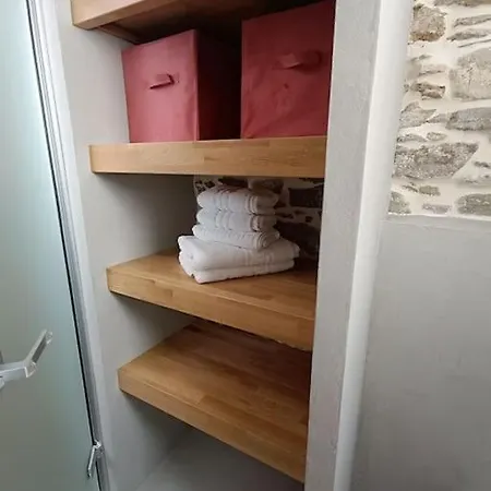 Cocοon Escape In *