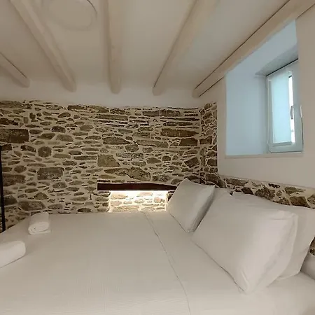 Cocοon Escape In *